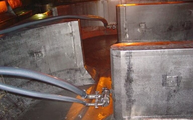 TrumpJet Flash Mixing of mixing of defoamer in a white water tray