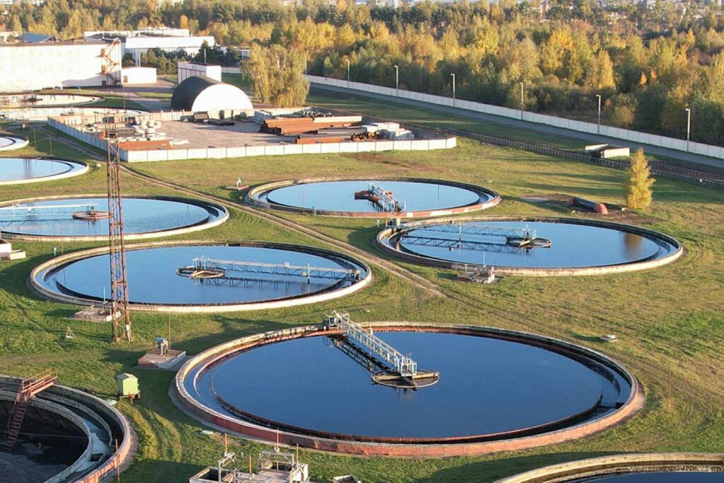 Water treatment plant, tertiary clarifiers